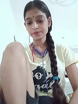 Mohnicute online show from 07/31/26, 04:50