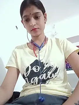 Mohnicute online show from 08/01/26, 05:23