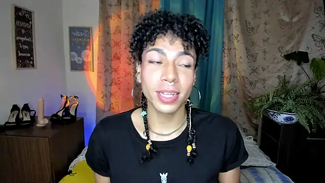 Angel White25 online show from 04/29/26, 10:05