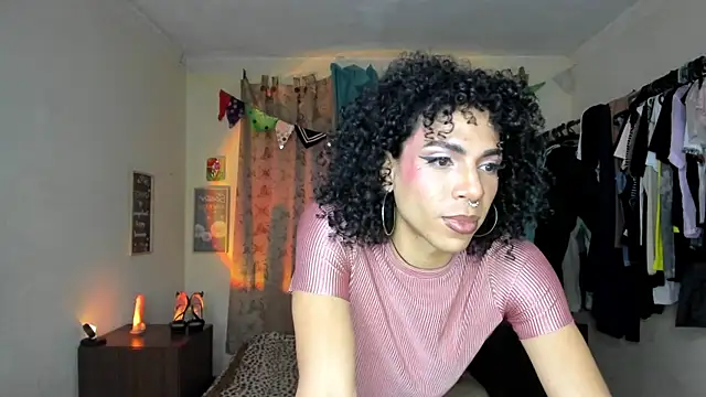 Angel White25 online show from 06/18/26, 02:45