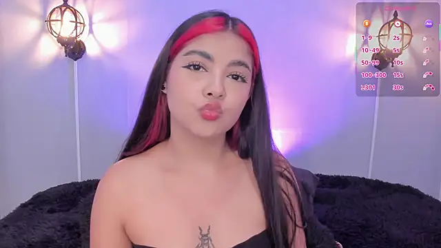 Snapshot of Stephany-roses- chatting on 11/20/25, 12:55 Stephany-roses- online show from 11/20/25, 12:55