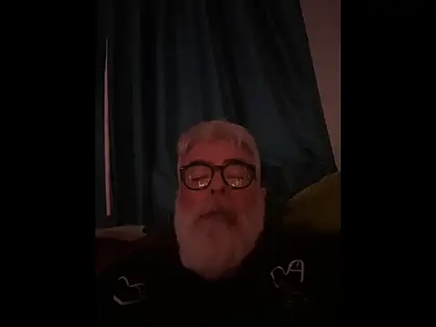 Snapshot of LeatherSdaddy chatting on 01/07/26, 09:28 LeatherSdaddy online show from 01/07/26, 09:28