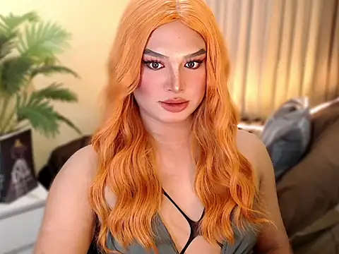 Snapshot of UrGoddess_Sofia chatting on 11/12/25, 06:30 UrGoddess Sofia online show from 11/12/25, 06:30