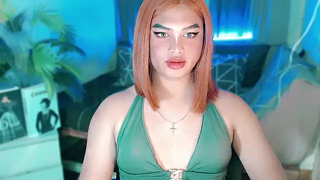 Snapshot of UrGoddess_Sofia chatting on 12/15/25, 08:29 UrGoddess Sofia online show from 12/15/25, 08:29