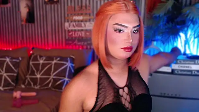 Snapshot of UrGoddess_Sofia chatting on 04/10/26, 05:06 UrGoddess Sofia online show from 04/10/26, 05:06