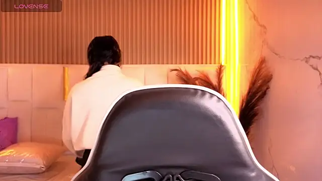 Juliana Tx online show from 03/05/26, 03:35