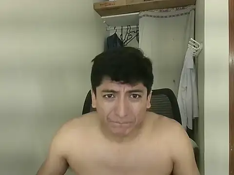 Snapshot of romdem chatting on 12/03/25, 06:28 romdem online show from 12/03/25, 06:28