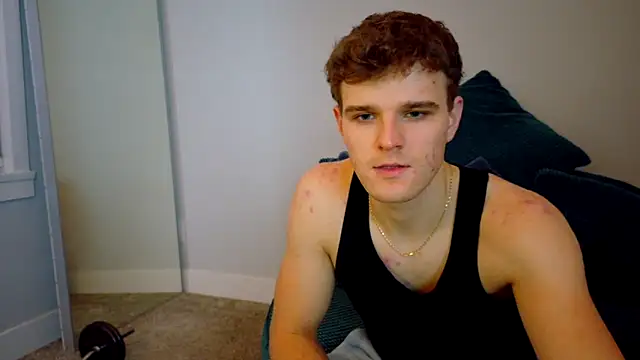 Snapshot of sculpteddesire chatting on 12/16/25, 06:40 sculpteddesire online show from 12/16/25, 06:40