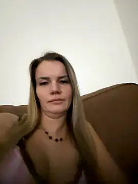 Snapshot of Cutebrowneyes_ chatting on 12/04/25, 12:31 Cutebrowneyes online show from 12/04/25, 12:31