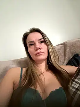 Snapshot of Cutebrowneyes_ chatting on 01/13/26, 12:43 Cutebrowneyes online show from 01/13/26, 12:43