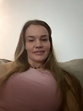 Snapshot of Cutebrowneyes_ chatting on 01/14/26, 10:03 Cutebrowneyes online show from 01/14/26, 10:03