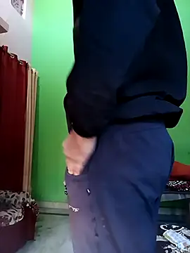 Snapshot of hotyyyyjonny chatting on 11/13/25, 03:05 hotyyyyjonny online show from 11/13/25, 03:05