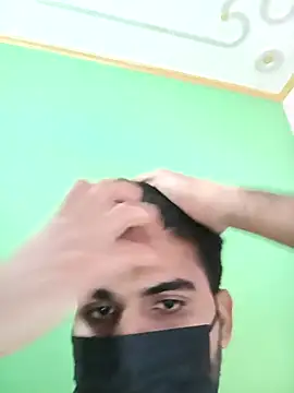 Snapshot of hotyyyyjonny chatting on 11/21/25, 09:30 hotyyyyjonny online show from 11/21/25, 09:30