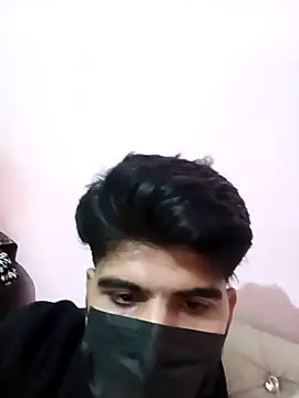 Snapshot of hotyyyyjonny chatting on 12/13/25, 07:53 hotyyyyjonny online show from 12/13/25, 07:53