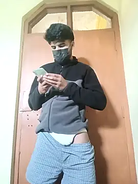 Snapshot of hotyyyyjonny chatting on 12/16/25, 06:40 hotyyyyjonny online show from 12/16/25, 06:40