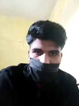 Snapshot of hotyyyyjonny chatting on 12/17/25, 06:52 hotyyyyjonny online show from 12/17/25, 06:52