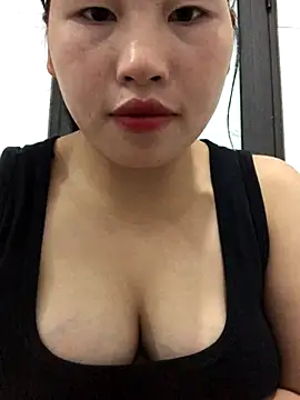 luna-sexxy online show from 11/12/25, 06:36