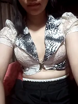 Snapshot of LynkLyy2k chatting on 11/15/25, 01:58 LynkLyy2k online show from 11/15/25, 01:58