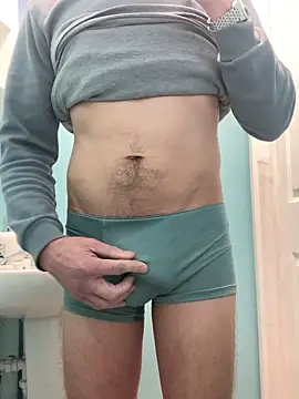 Snapshot of funguy19782 chatting on 12/21/25, 09:49 funguy19782 online show from 12/21/25, 09:49