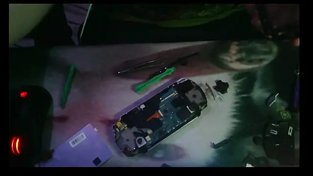 Snapshot of Ak_Macros chatting on 03/10/26, 03:06 Ak Macros online show from 03/10/26, 03:06