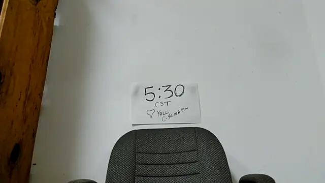 Snapshot of VendedLunching chatting on 02/07/26, 10:57 VendedLunching online show from 02/07/26, 10:57