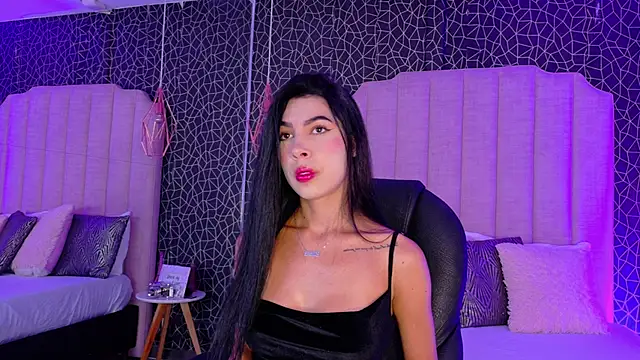 IrisDeLaVega  online show from 05/07/26, 01:49