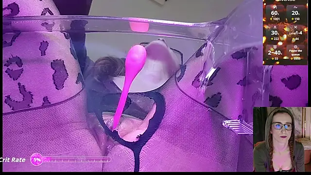 Snapshot of SassySquirtQueen chatting on 11/24/25, 11:10 SassySquirtQueen online show from 11/24/25, 11:10