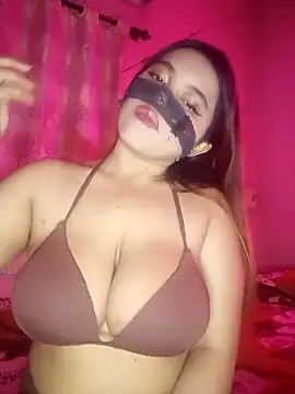 Bunnybush37 online show from 05/28/26, 03:31