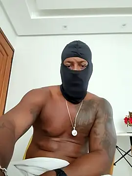 Snapshot of Zepouvinho chatting on 11/19/25, 03:56 Zepouvinho online show from 11/19/25, 03:56