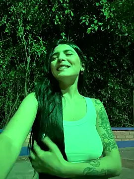 Snapshot of Cristal_Cerati_ chatting on 01/13/26, 11:21 Cristal Cerati online show from 01/13/26, 11:21