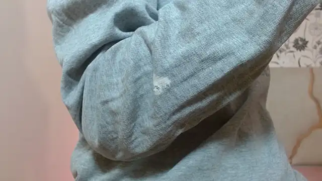 Snapshot of Joselyn_tay chatting on 12/15/25, 11:58 Joselyn tay online show from 12/15/25, 11:58