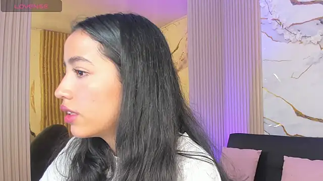 Joselyn tay online show from 06/10/26, 12:04