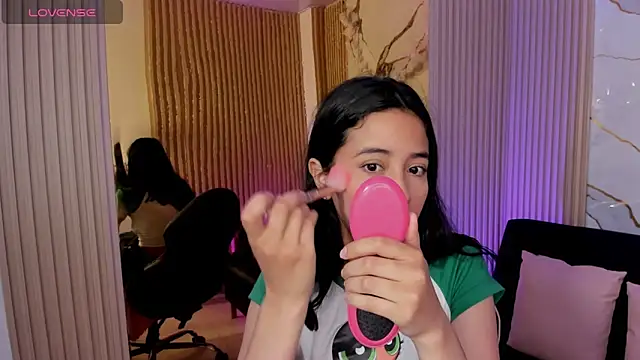 Joselyn tay online show from 06/17/26, 12:07