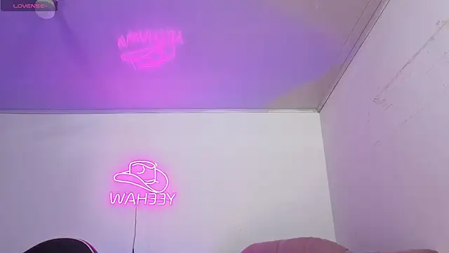 ISABELA TAY online show from 04/28/26, 11:37