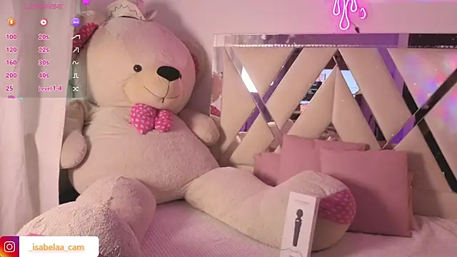 ISABELA TAY online show from 06/15/26, 12:18