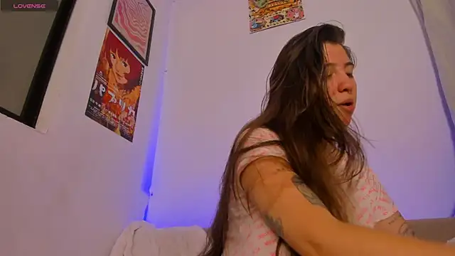 Ana Torres  online show from 04/17/26, 05:27