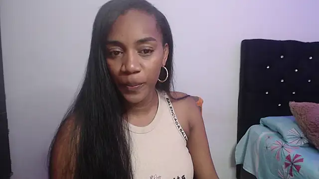 Snapshot of AishaOwens chatting on 11/19/25, 07:47 AishaOwens online show from 11/19/25, 07:47