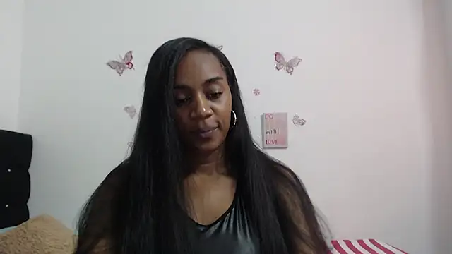Snapshot of AishaOwens chatting on 11/21/25, 07:12 AishaOwens online show from 11/21/25, 07:12