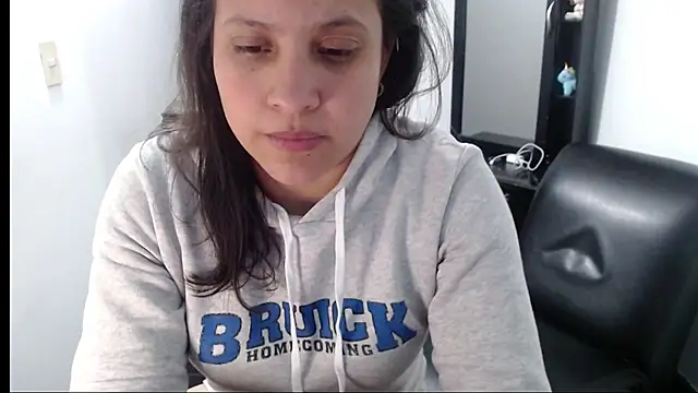 Snapshot of Little-rouse chatting on 03/25/26, 12:16 Little-rouse online show from 03/25/26, 12:16