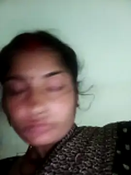 Snapshot of Pushpa_hotty chatting on 12/15/25, 02:43 Pushpa hotty online show from 12/15/25, 02:43