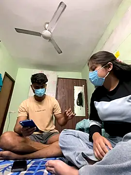 Snapshot of Cute_hotzara chatting on 11/14/25, 04:33 Cute hotzara online show from 11/14/25, 04:33