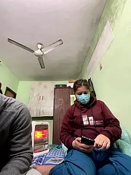 Snapshot of Cute_hotzara chatting on 01/10/26, 04:47 Cute hotzara online show from 01/10/26, 04:47