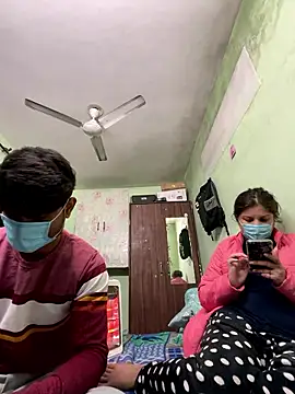 Snapshot of Cute_hotzara chatting on 01/12/26, 05:01 Cute hotzara online show from 01/12/26, 05:01