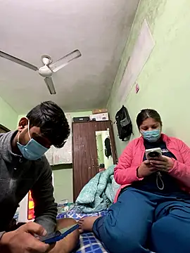 Snapshot of Cute_hotzara chatting on 01/17/26, 05:12 Cute hotzara online show from 01/17/26, 05:12