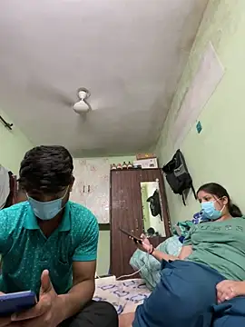 Snapshot of Cute_hotzara chatting on 03/13/26, 07:04 Cute hotzara online show from 03/13/26, 07:04