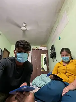 Snapshot of Cute_hotzara chatting on 03/17/26, 05:00 Cute hotzara online show from 03/17/26, 05:00