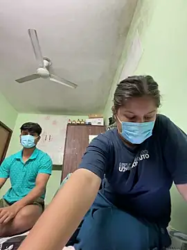 Snapshot of Cute_hotzara chatting on 03/19/26, 05:44 Cute hotzara online show from 03/19/26, 05:44