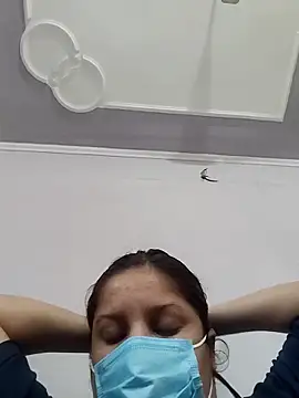 Snapshot of Cute_hotzara chatting on 05/09/26, 10:20 Cute hotzara online show from 05/09/26, 10:20
