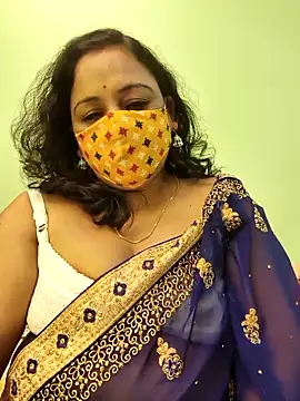 Snapshot of Hena_bhabi chatting on 11/16/25, 08:25 Hena bhabi online show from 11/16/25, 08:25