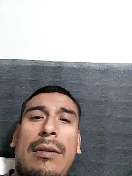 Snapshot of Solo_privado chatting on 11/23/25, 06:46 Solo privado online show from 11/23/25, 06:46